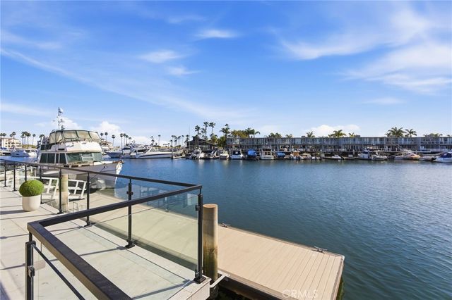 17007 Edgewater Lane, Huntington Beach, CA 92649