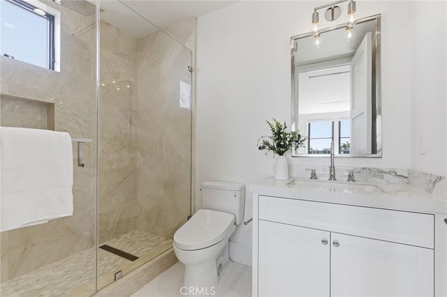 17007 Edgewater Lane, Huntington Beach, CA 92649
