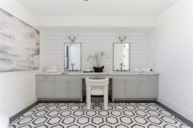 17007 Edgewater Lane, Huntington Beach, CA 92649