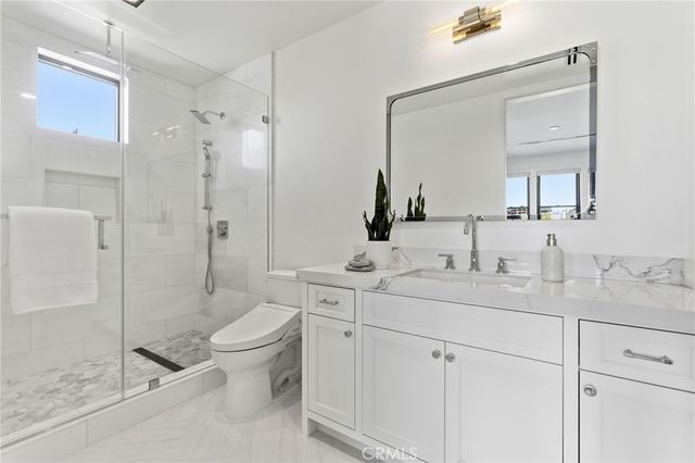 17007 Edgewater Lane, Huntington Beach, CA 92649