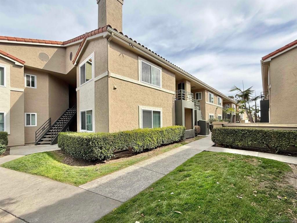 7405 Charmant Dr 2001, San Diego, CA 92122