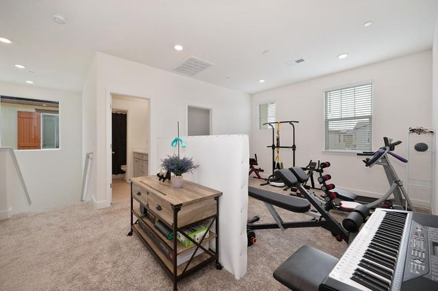 6049 Waddingtin, Roseville, CA 95747