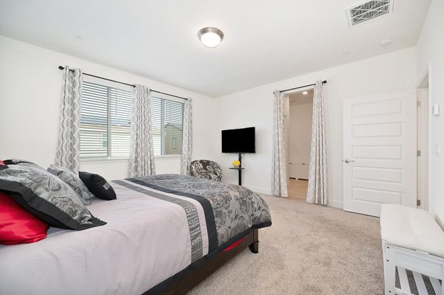 6049 Waddingtin, Roseville, CA 95747