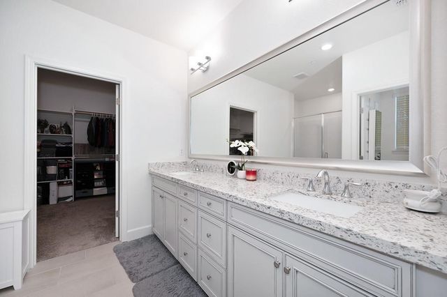 6049 Waddingtin, Roseville, CA 95747