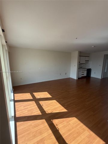 5703 SW 72nd St 5777, South Miami, FL 33143