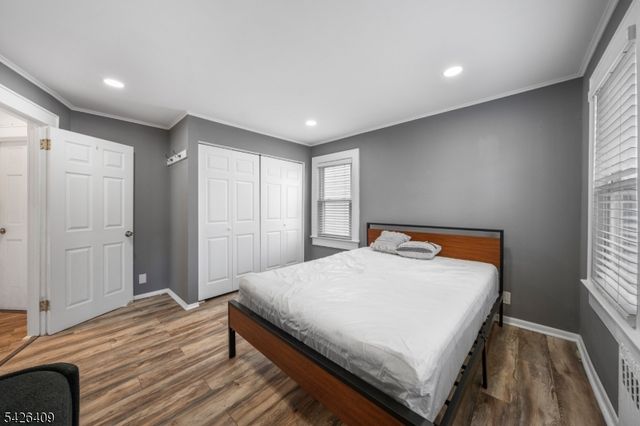 8 Melrose Ter, Elizabeth City, NJ 07208