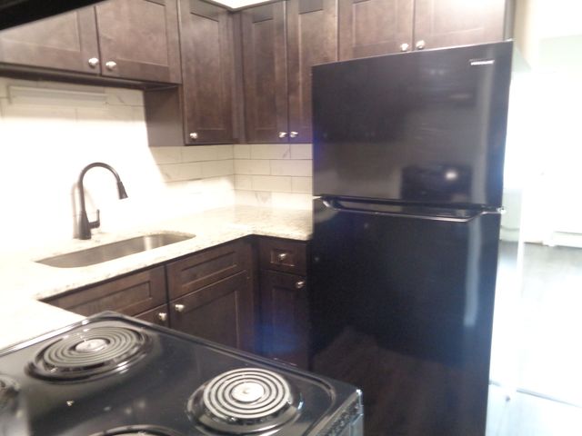 1340 N main Street C4, Wheaton, IL 60187