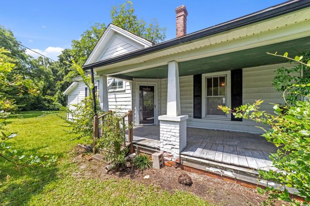 120 Academy St., Mullins, SC 29574