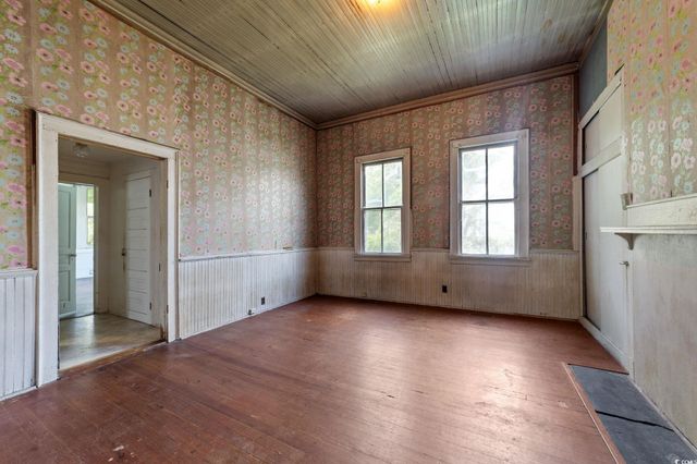 120 Academy St., Mullins, SC 29574
