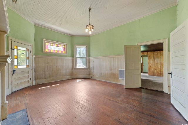 120 Academy St., Mullins, SC 29574