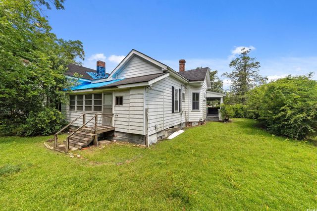 120 Academy St., Mullins, SC 29574