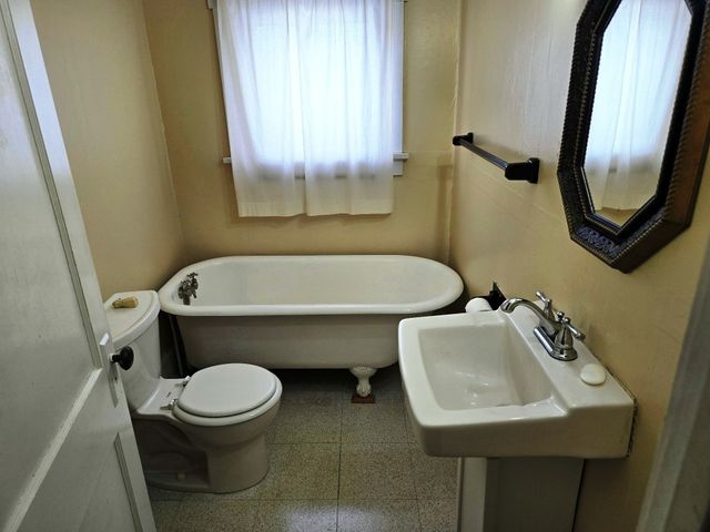 104 WASHINGTON Street, Edinboro, PA 16412