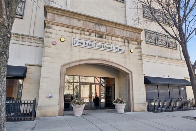5 E 14TH Place 1705, Chicago, IL 60605