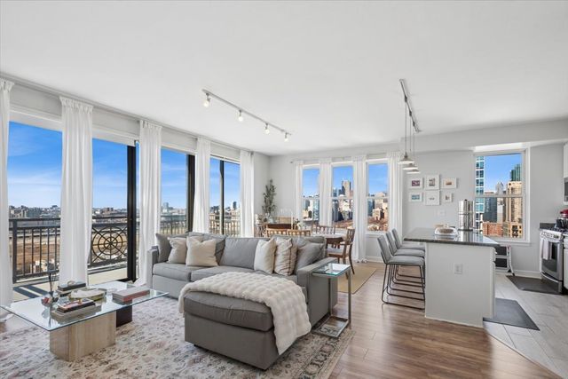 5 E 14TH Place 1705, Chicago, IL 60605