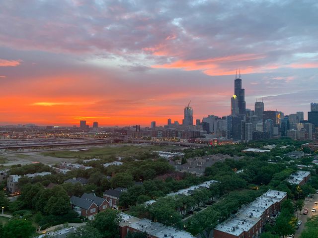 5 E 14TH Place 1705, Chicago, IL 60605