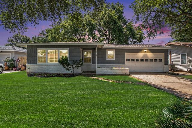 6709 Fairway Drive, Galveston, TX 77551