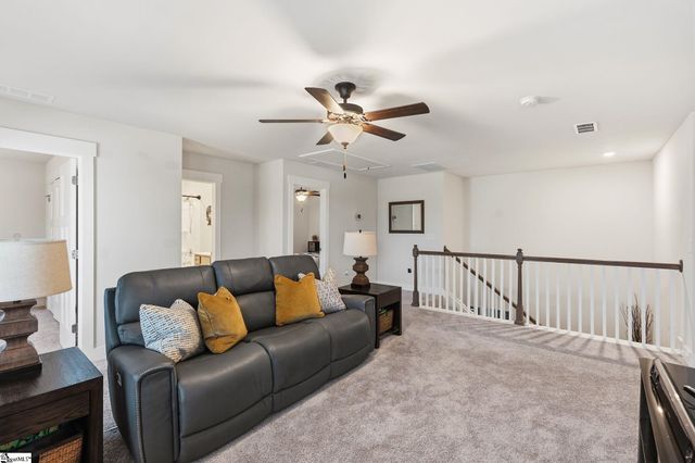 404 Cattail Hollow Way, Simpsonville, SC 29680