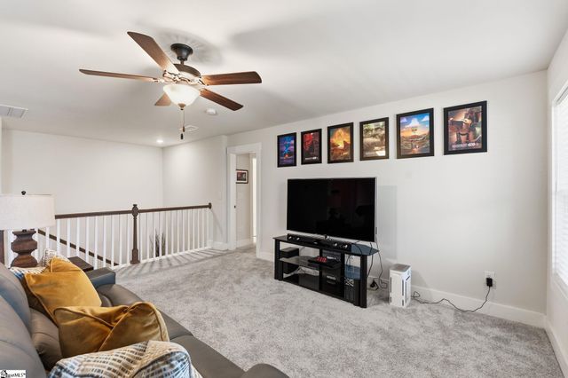 404 Cattail Hollow Way, Simpsonville, SC 29680