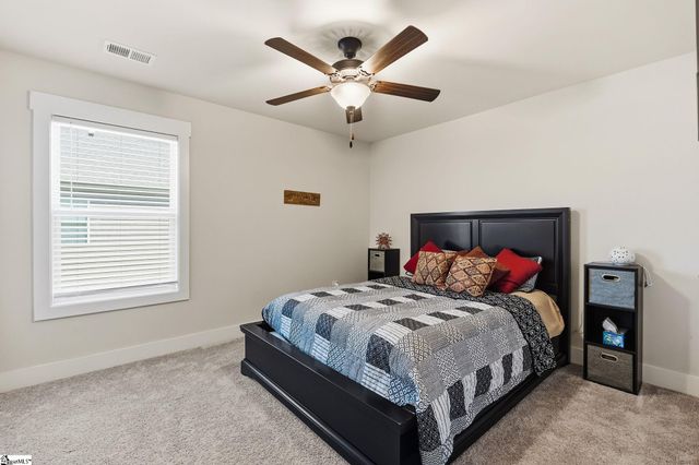 404 Cattail Hollow Way, Simpsonville, SC 29680