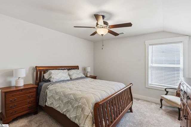 404 Cattail Hollow Way, Simpsonville, SC 29680