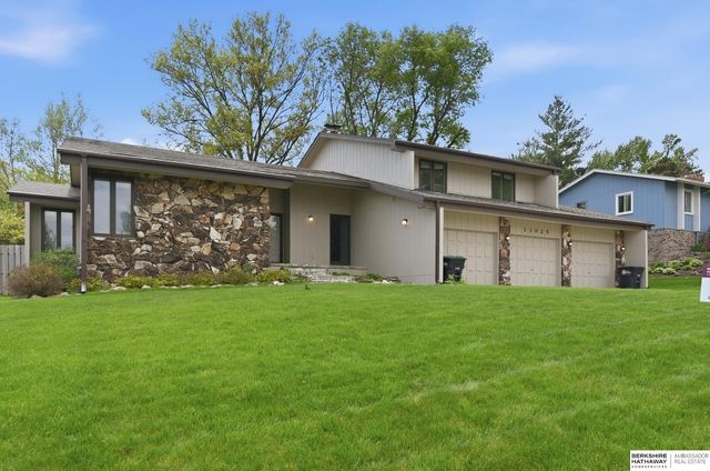 13025 Shirley Street, Omaha, NE 68144