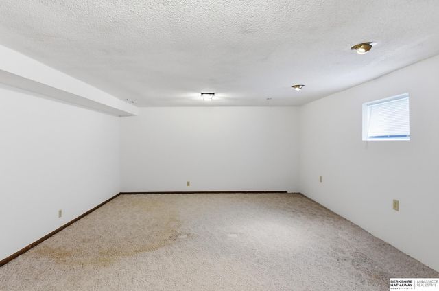 13025 Shirley Street, Omaha, NE 68144
