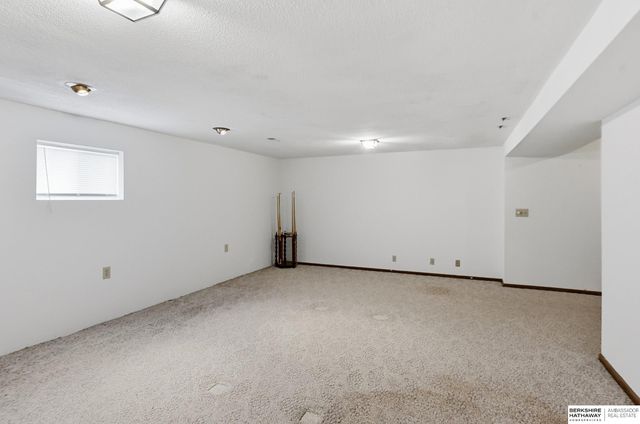 13025 Shirley Street, Omaha, NE 68144