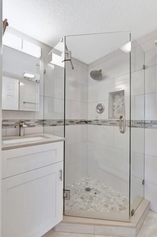 1131 Violet Terrace 104, Delray Beach, FL 33445