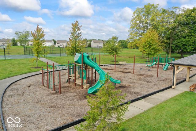 7895 Blue Jay Way, Zionsville, IN 46077