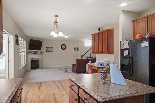 7895 Blue Jay Way, Zionsville, IN 46077