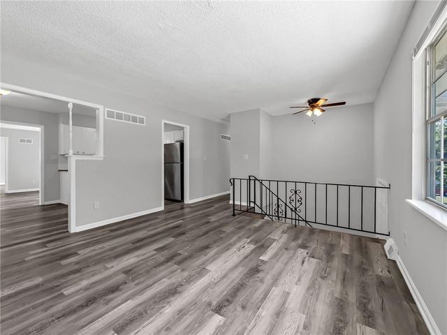 1400 SW Speas Drive, Blue Springs, MO 64014