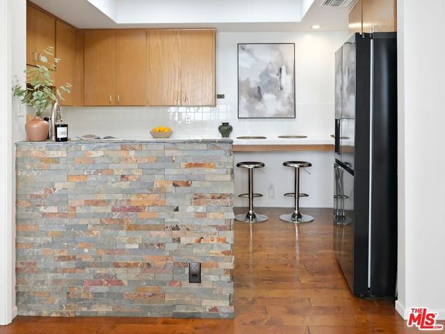 4236 Longridge Avenue 203, Los Angeles, CA 91604