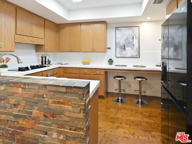 4236 Longridge Avenue 203, Los Angeles, CA 91604