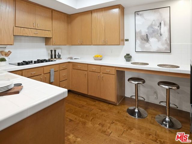 4236 Longridge Avenue 203, Los Angeles, CA 91604