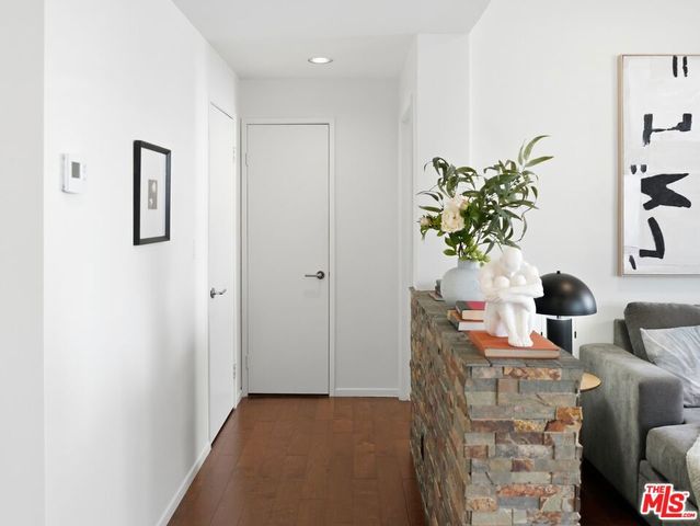 4236 Longridge Avenue 203, Los Angeles, CA 91604