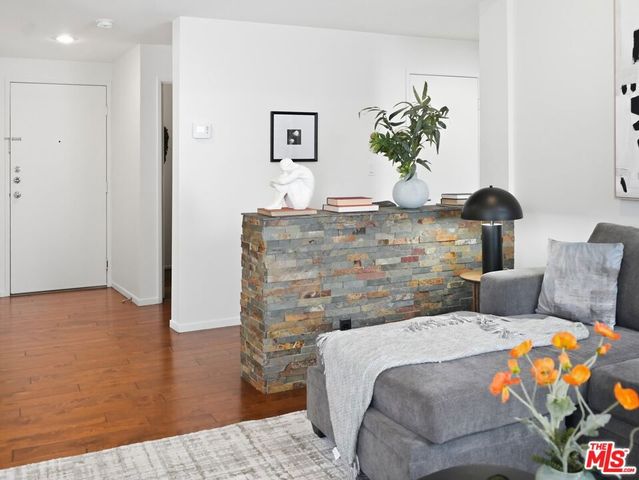 4236 Longridge Avenue 203, Los Angeles, CA 91604