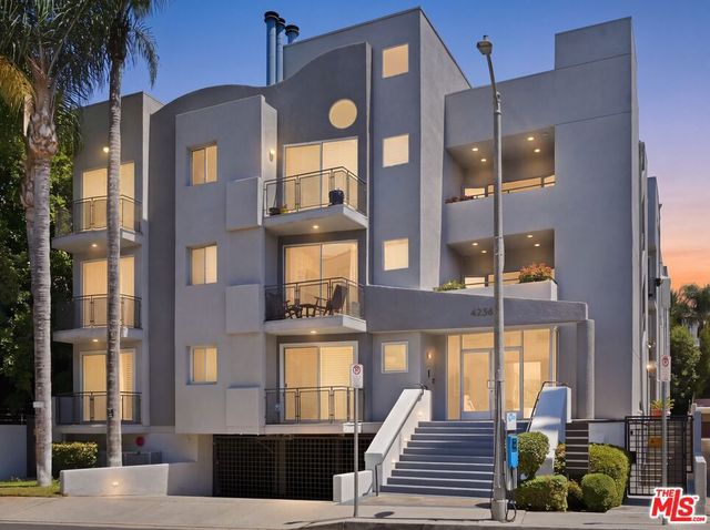 4236 Longridge Avenue 203, Los Angeles, CA 91604
