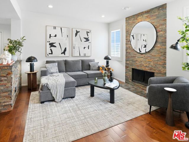 4236 Longridge Avenue 203, Los Angeles, CA 91604