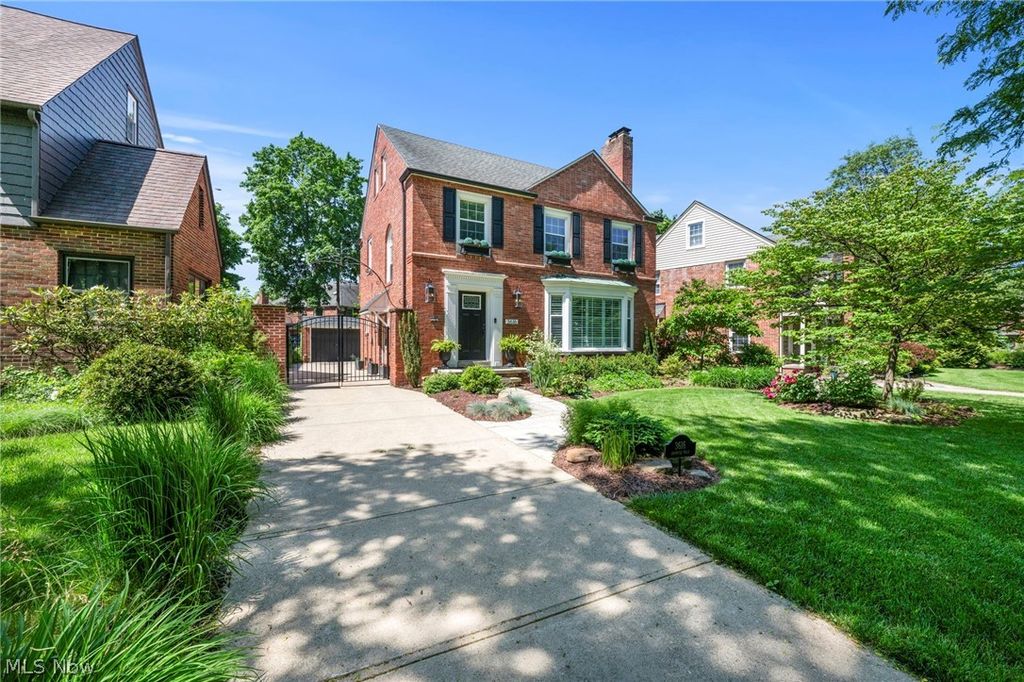 3616 Norwood Road, Shaker Heights, OH 44122