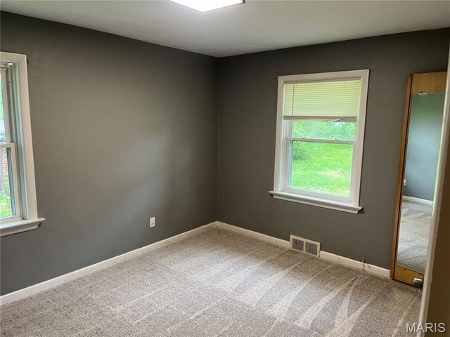 1739 June Drive, St Louis, MO 63138