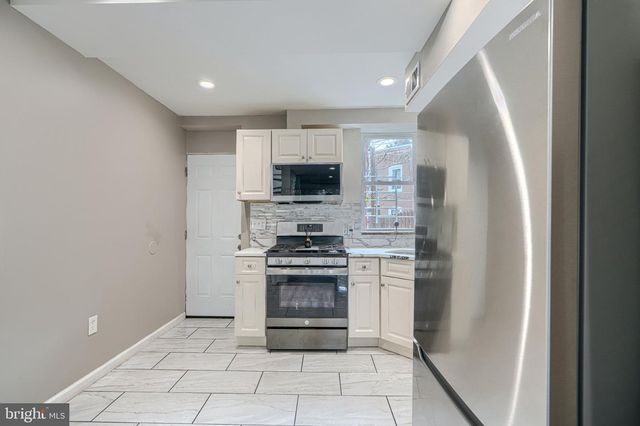 1204 W CROSS ST W, Baltimore, MD 21230