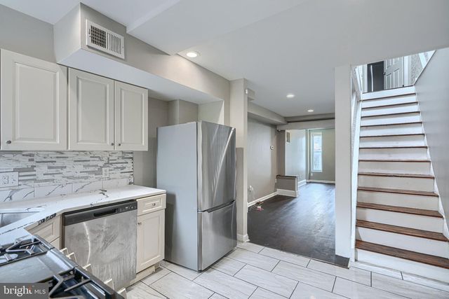 1204 W CROSS ST W, Baltimore, MD 21230