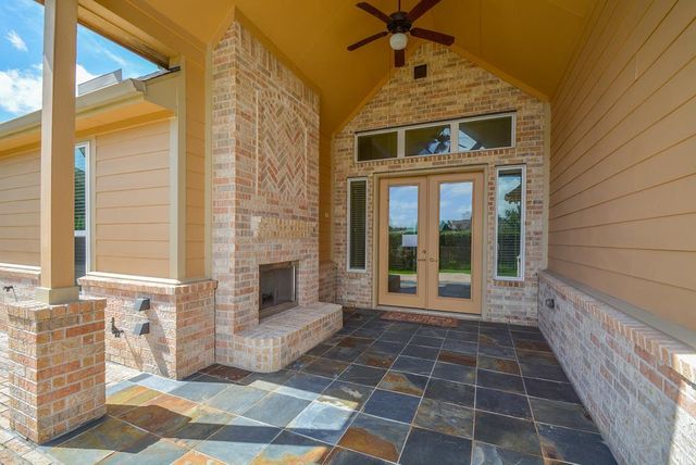 6411 Edinburgh Court, Sugar Land, TX 77479