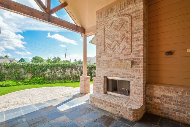 6411 Edinburgh Court, Sugar Land, TX 77479