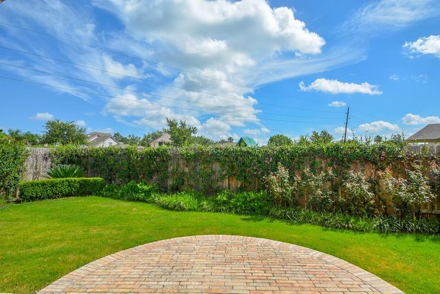 6411 Edinburgh Court, Sugar Land, TX 77479