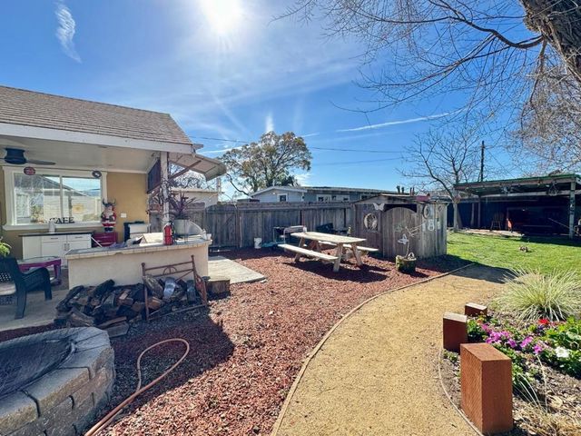 12785 Murphy Ave, San Martin, CA 95046