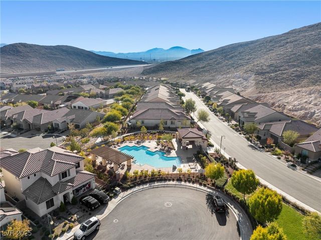 3741 Glasstop Drive, Las Vegas, NV 89141