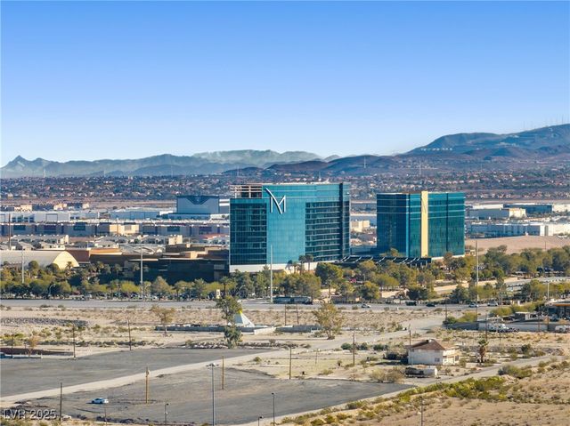 3741 Glasstop Drive, Las Vegas, NV 89141