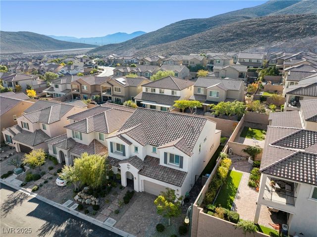 3741 Glasstop Drive, Las Vegas, NV 89141