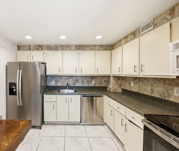 401 Golden Isles Drive 602, Hallandale Beach, FL 33009